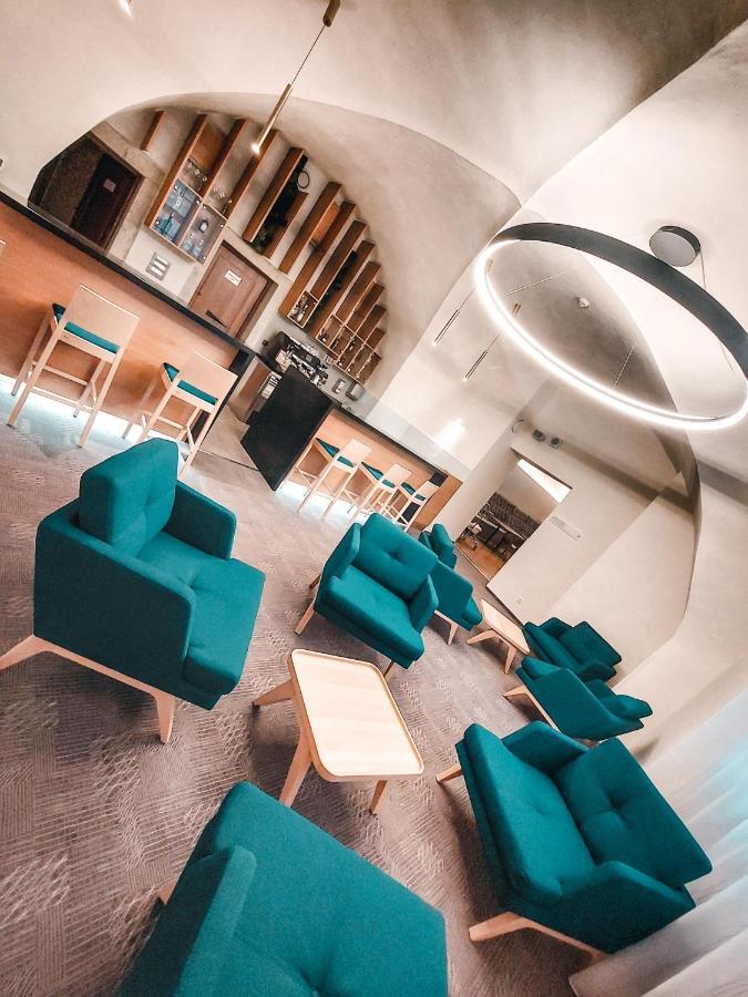 Zamek Trest Hotel Ngoại thất bức ảnh