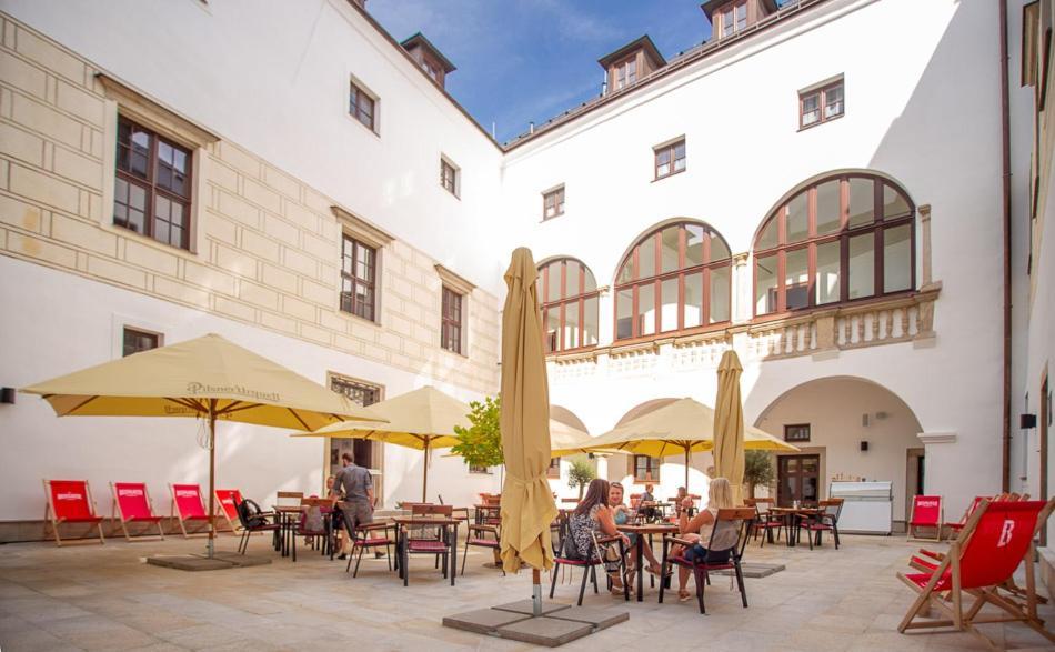 Zamek Trest Hotel Ngoại thất bức ảnh