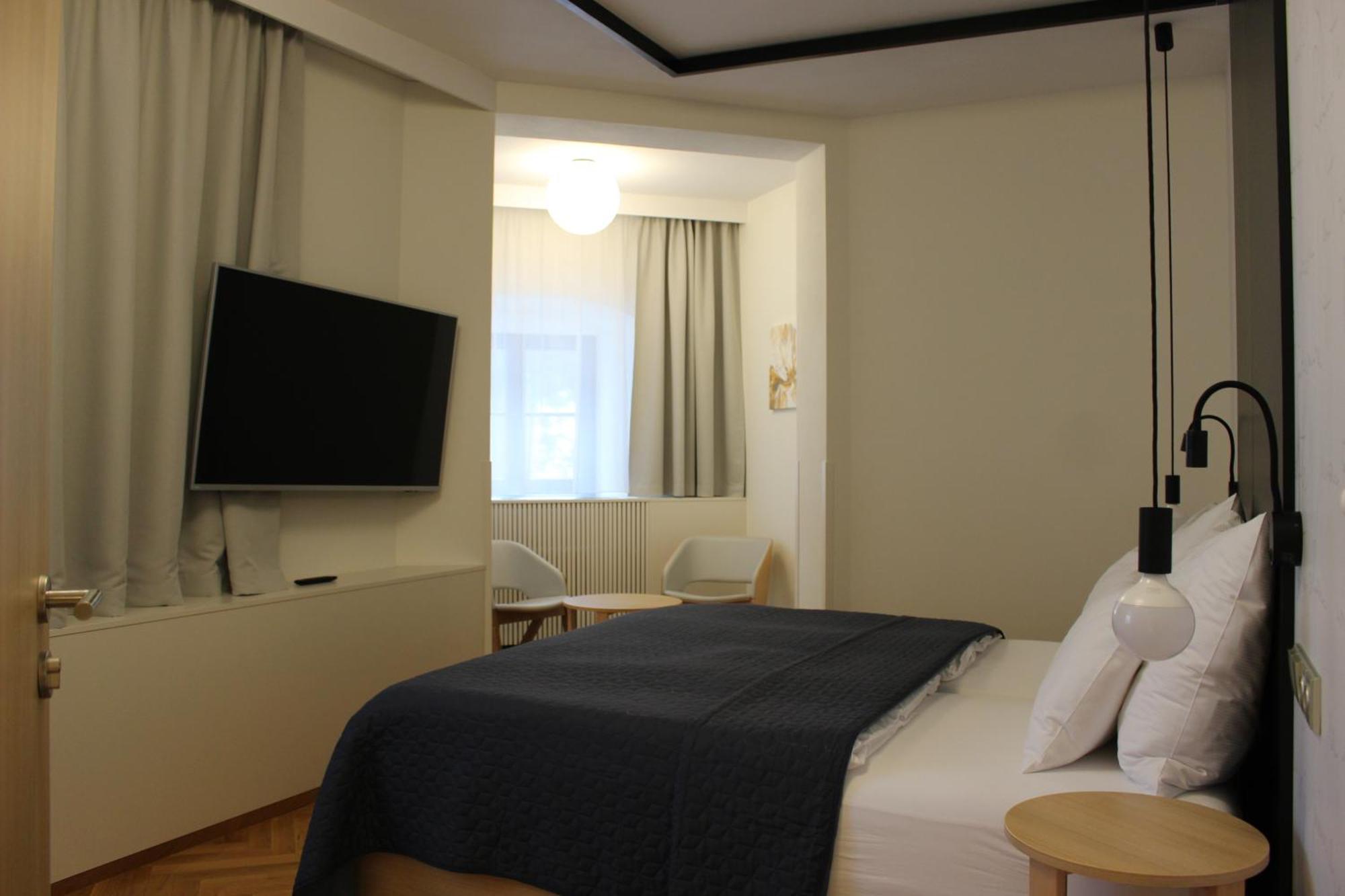 Zamek Trest Hotel Ngoại thất bức ảnh